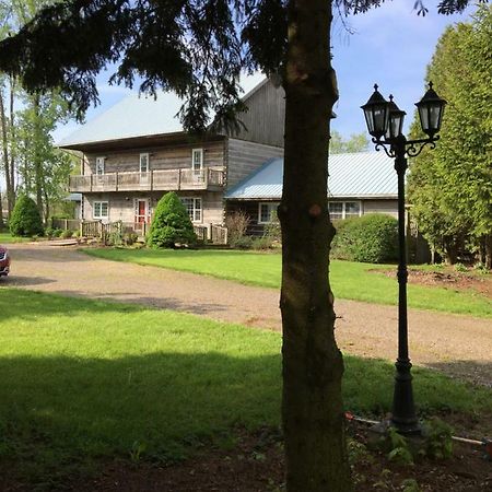 Bye The Bay Bed And Breakfast Ridgetown Exterior foto