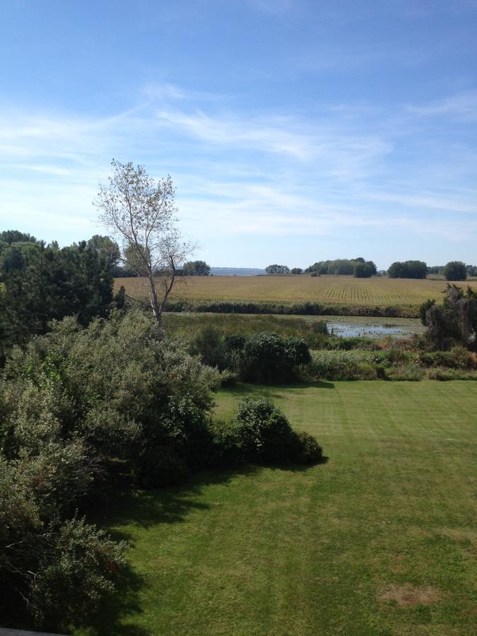 Bye The Bay Bed And Breakfast Ridgetown Exterior foto